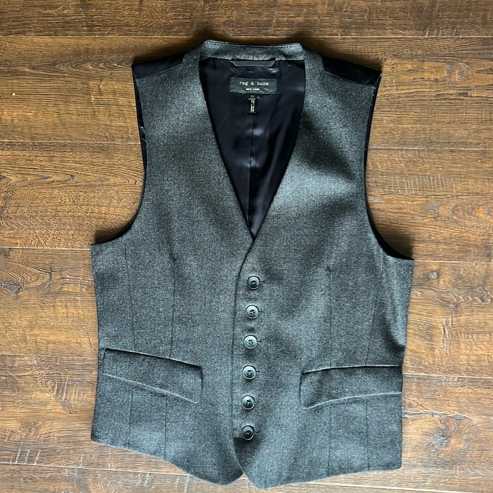 Rag & Bone Men’s 6 button wool Grosvenor Waistcoat, grey & navy, size 38